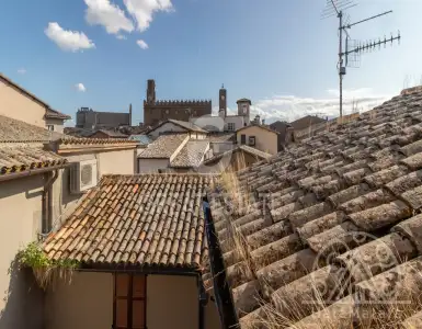Buy in Italy for 420000€