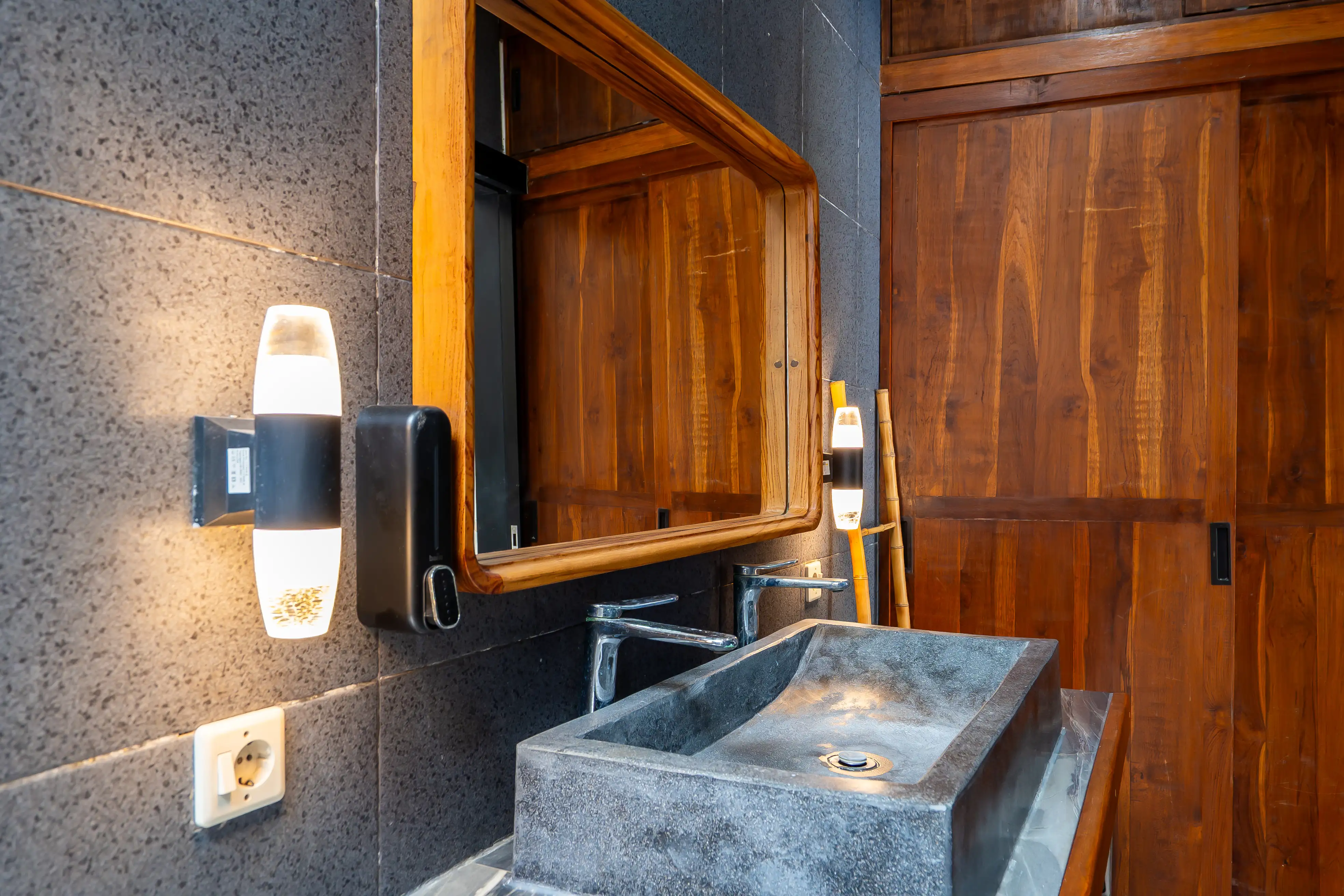 Villa 200m² in Indonesia, Sanur. Priced at 490000$ rent photo-4