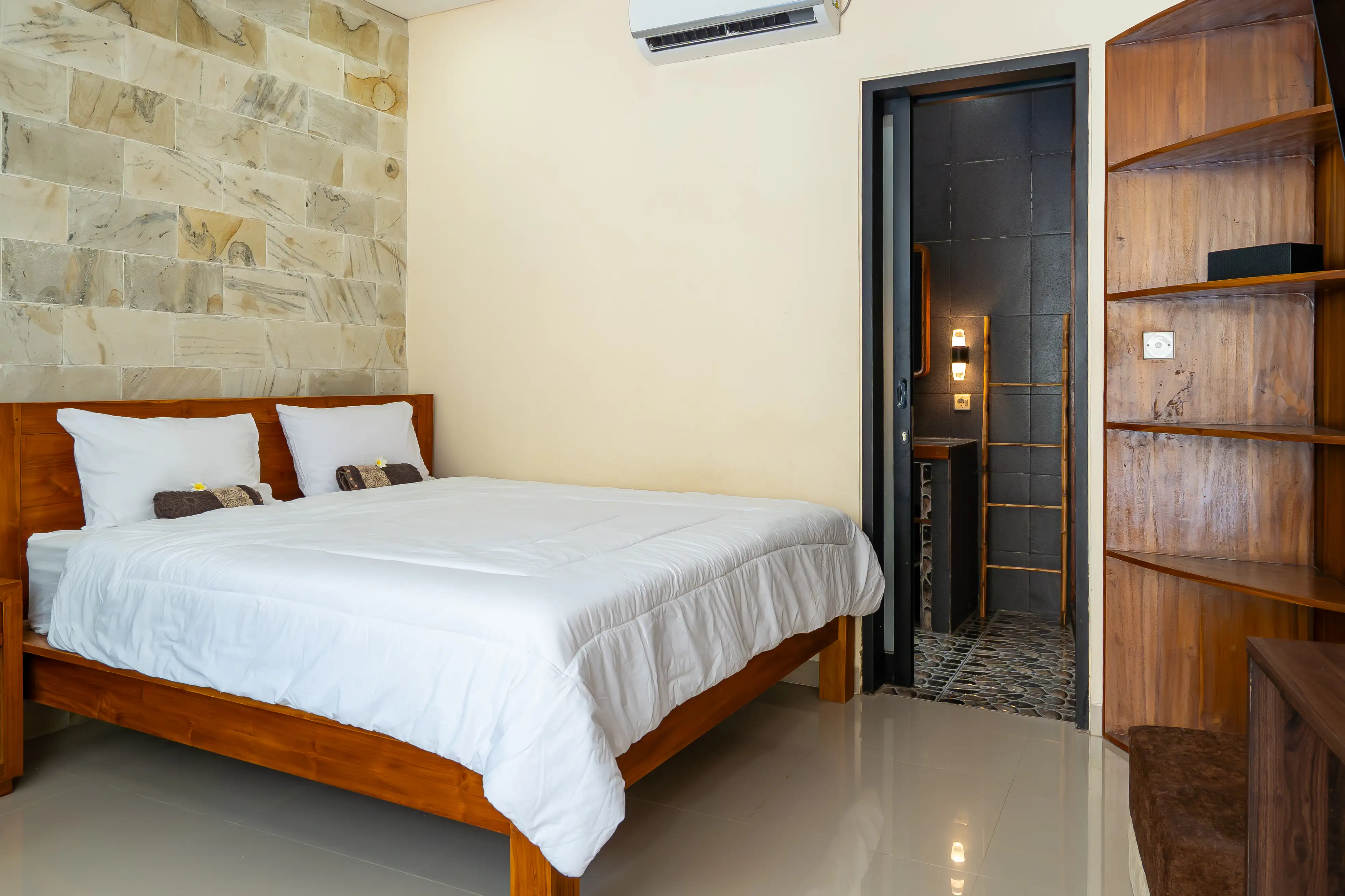 Villa 200m² in Indonesia, Sanur. Priced at 490000$ rent photo-8