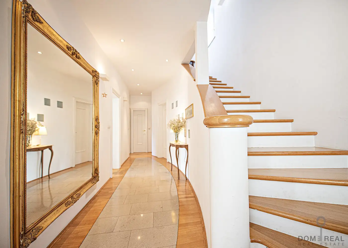 House 360m² in Slovenia, Bled. Priced at 1390000€ rent photo-12