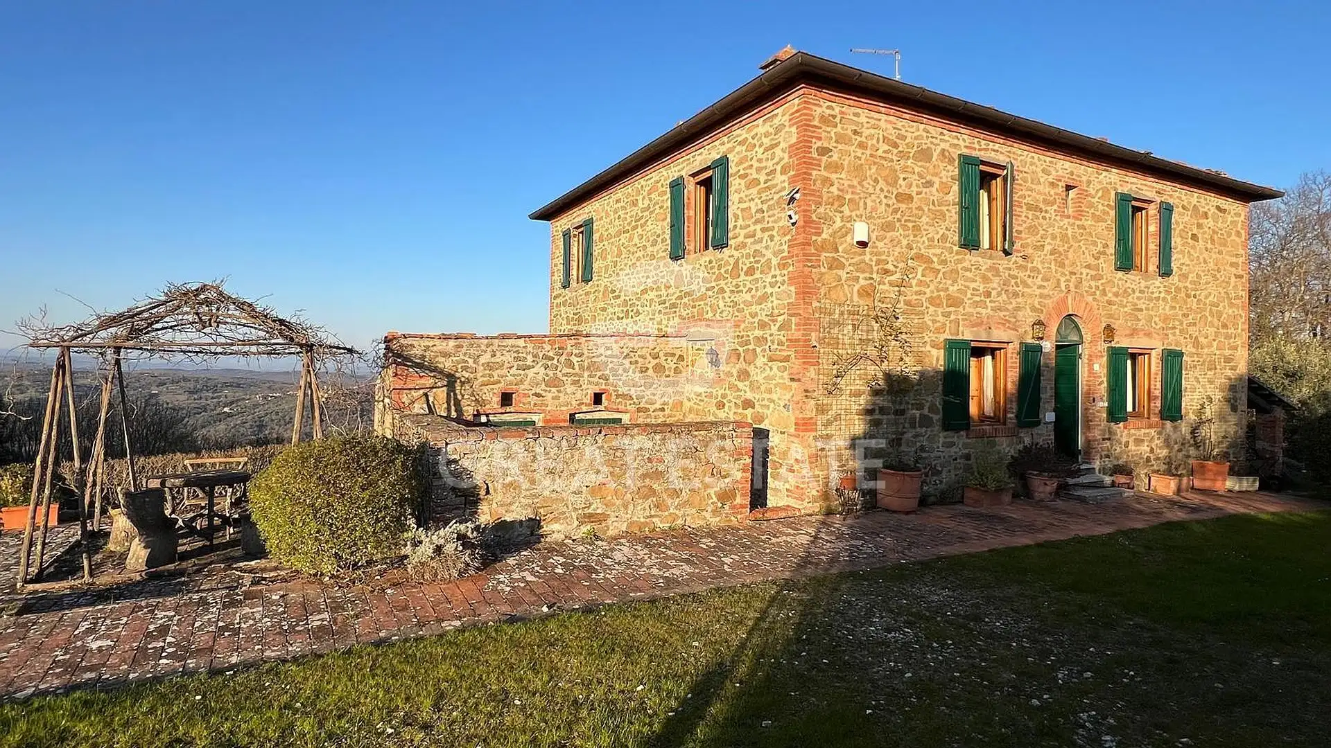 House 249m² in Italy, Siena. Priced at 620000€ rent photo-9