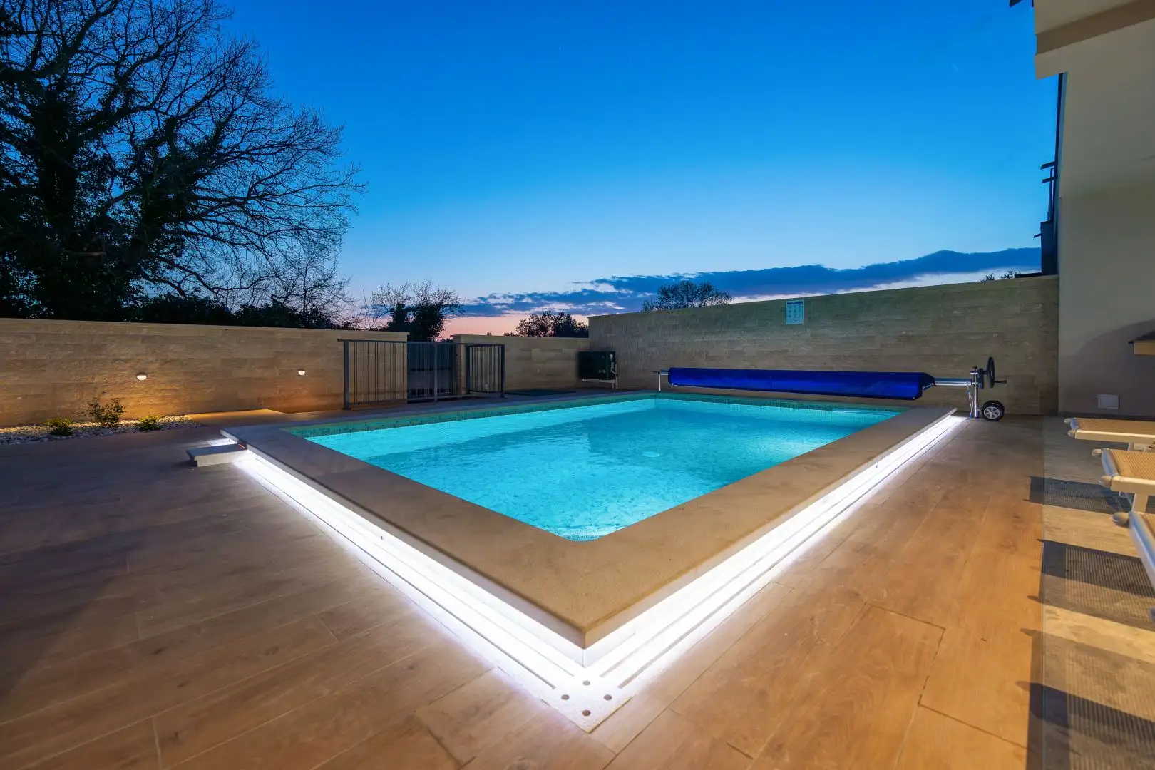 Villa 244m² in Croatia, Banjole. Priced at 899000€ rent photo-14