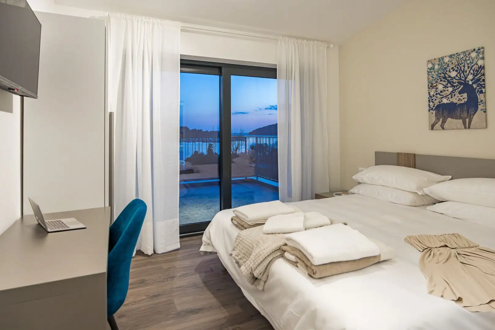 Villa 244m² in Croatia, Banjole. Priced at 899000€ rent photo-16