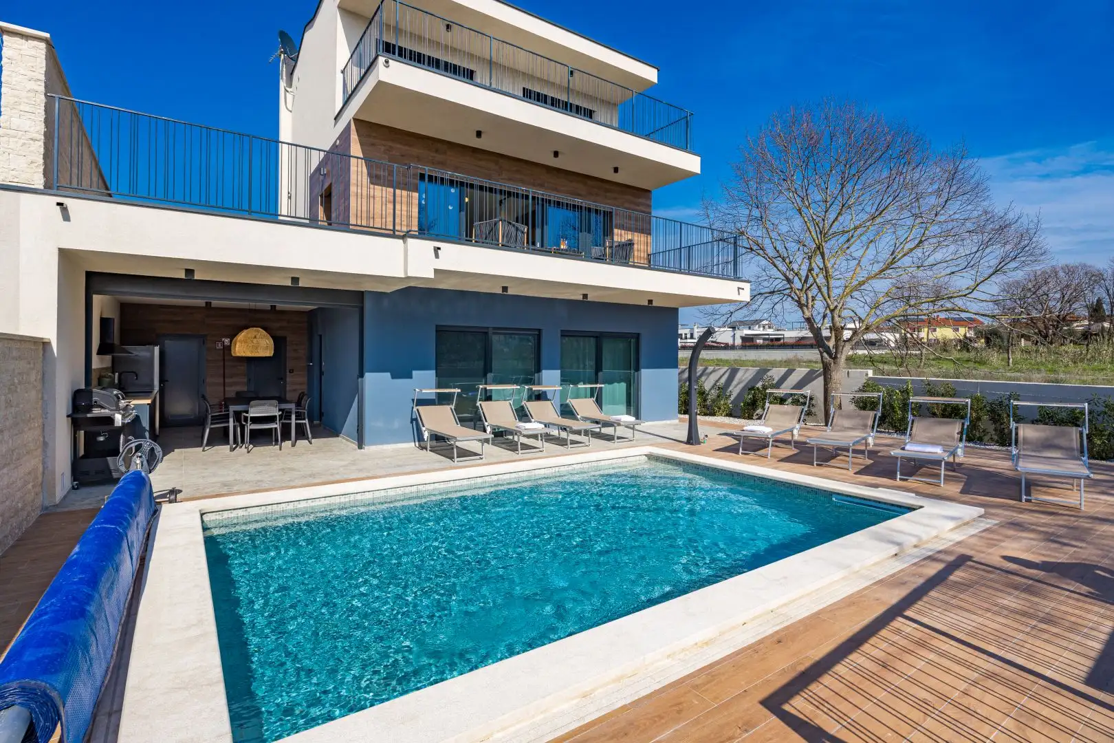 Villa 244m² in Croatia, Banjole. Priced at 899000€ rent photo-24