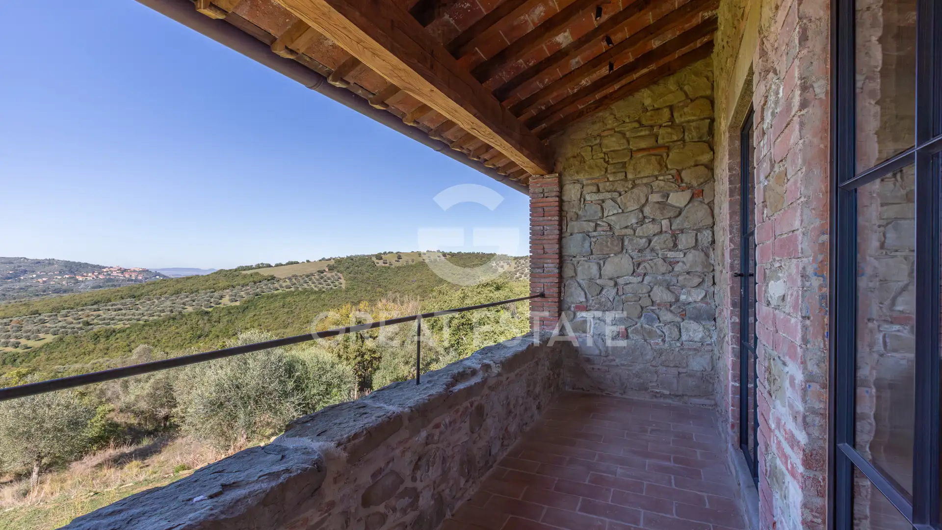 House 282m² in Italy, Perugia. Priced at 990000€ rent photo-12