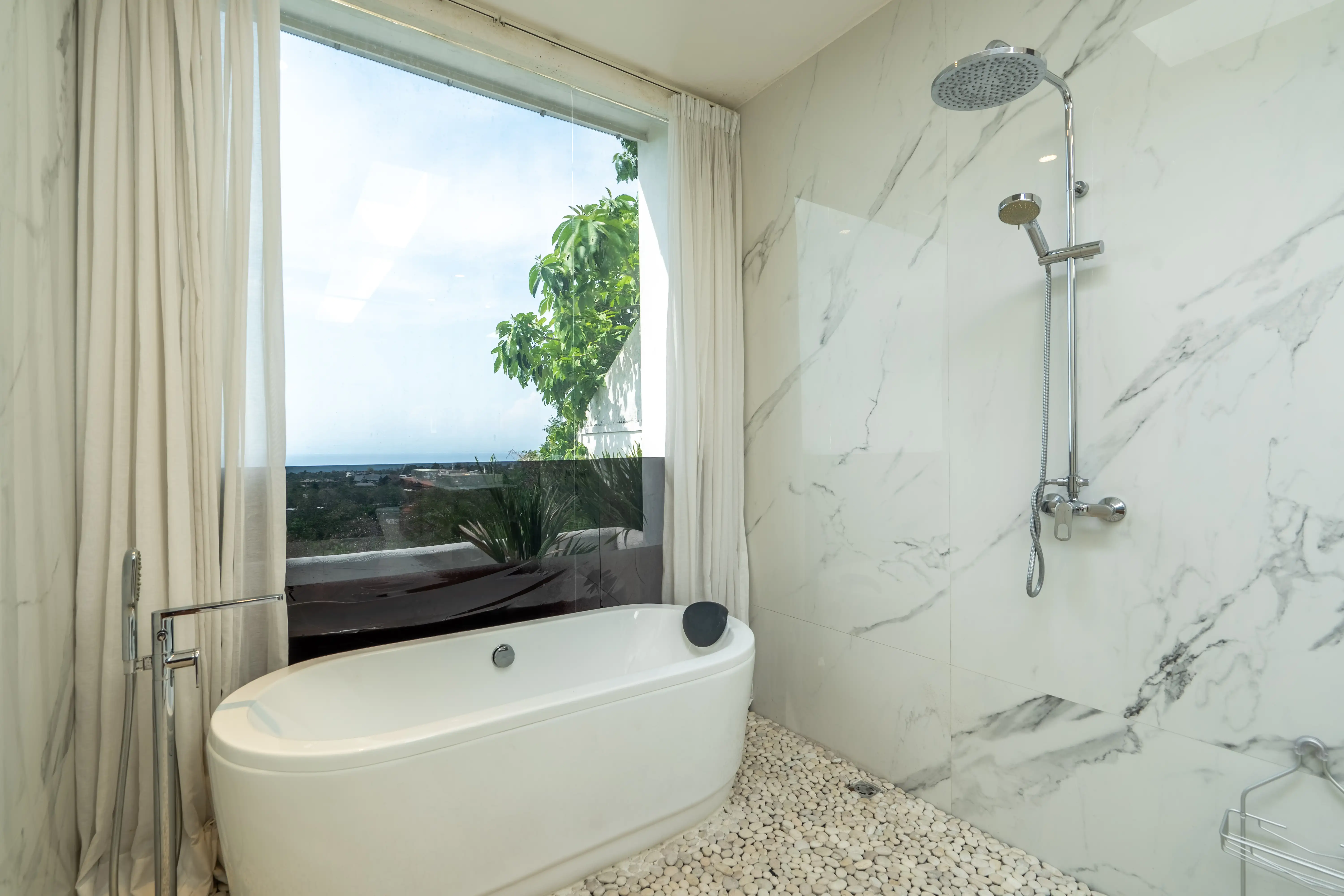 Villa 400m² in Indonesia, Bukit. Priced at 1800000$ rent photo-1