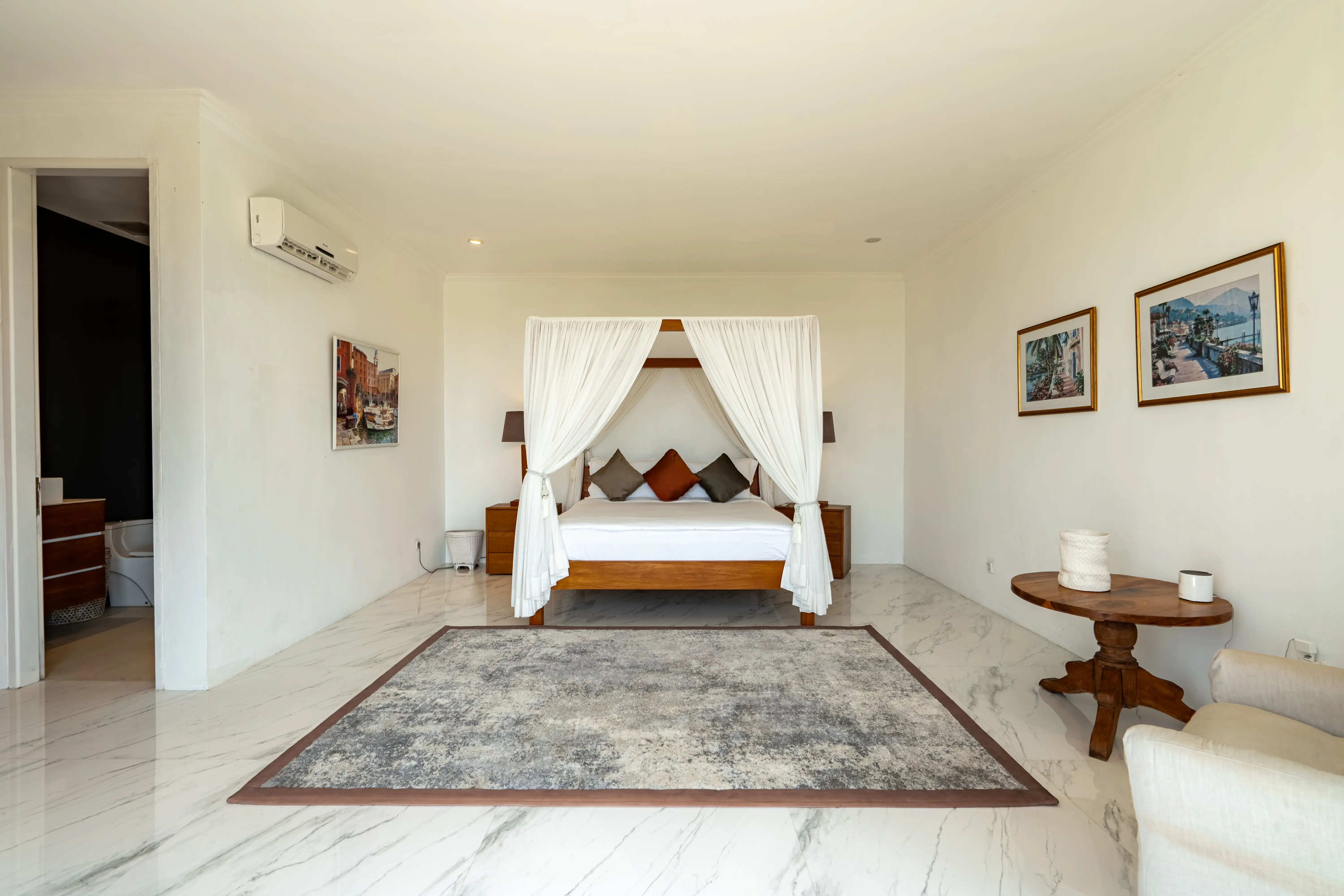Villa 400m² in Indonesia, Bukit. Priced at 1800000$ rent photo-9