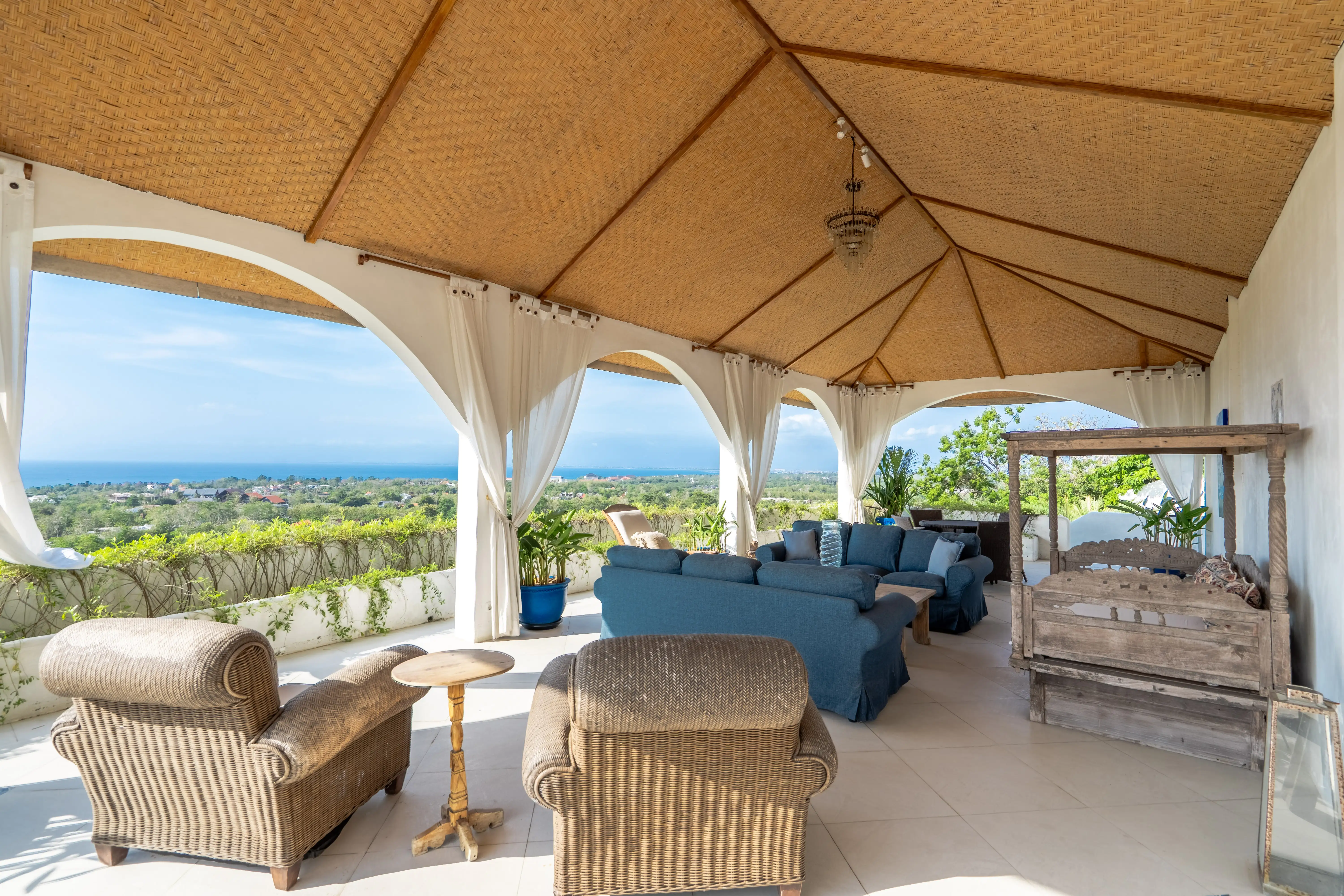 Villa 400m² in Indonesia, Bukit. Priced at 1800000$ rent photo-19