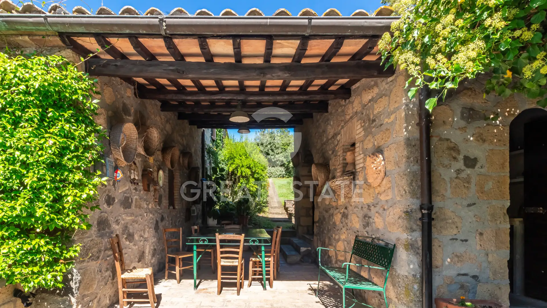 House 840m² in Italy, Terney. Priced at 1400000€ rent photo-5