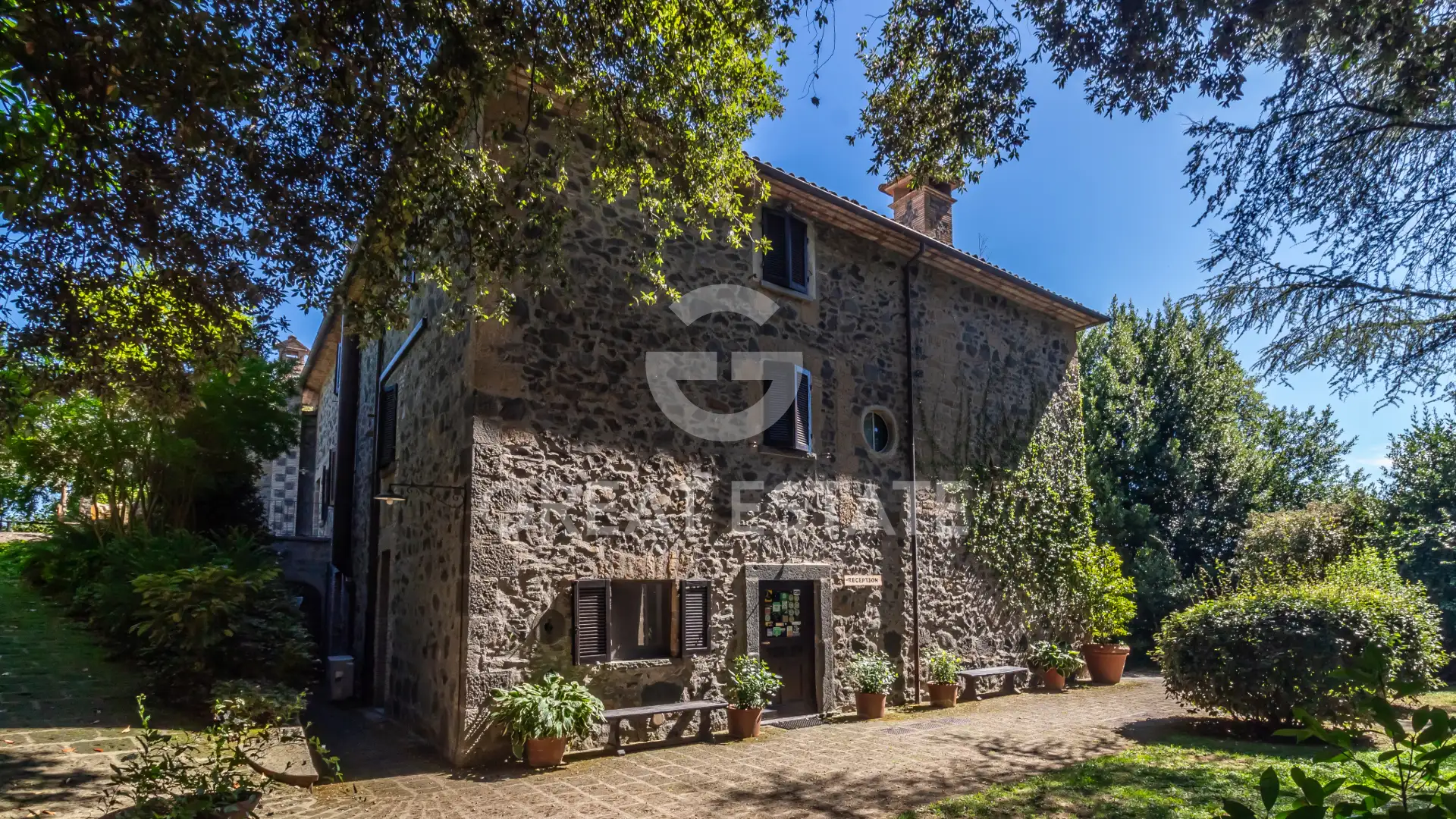 House 840m² in Italy, Terney. Priced at 1400000€ rent photo-6