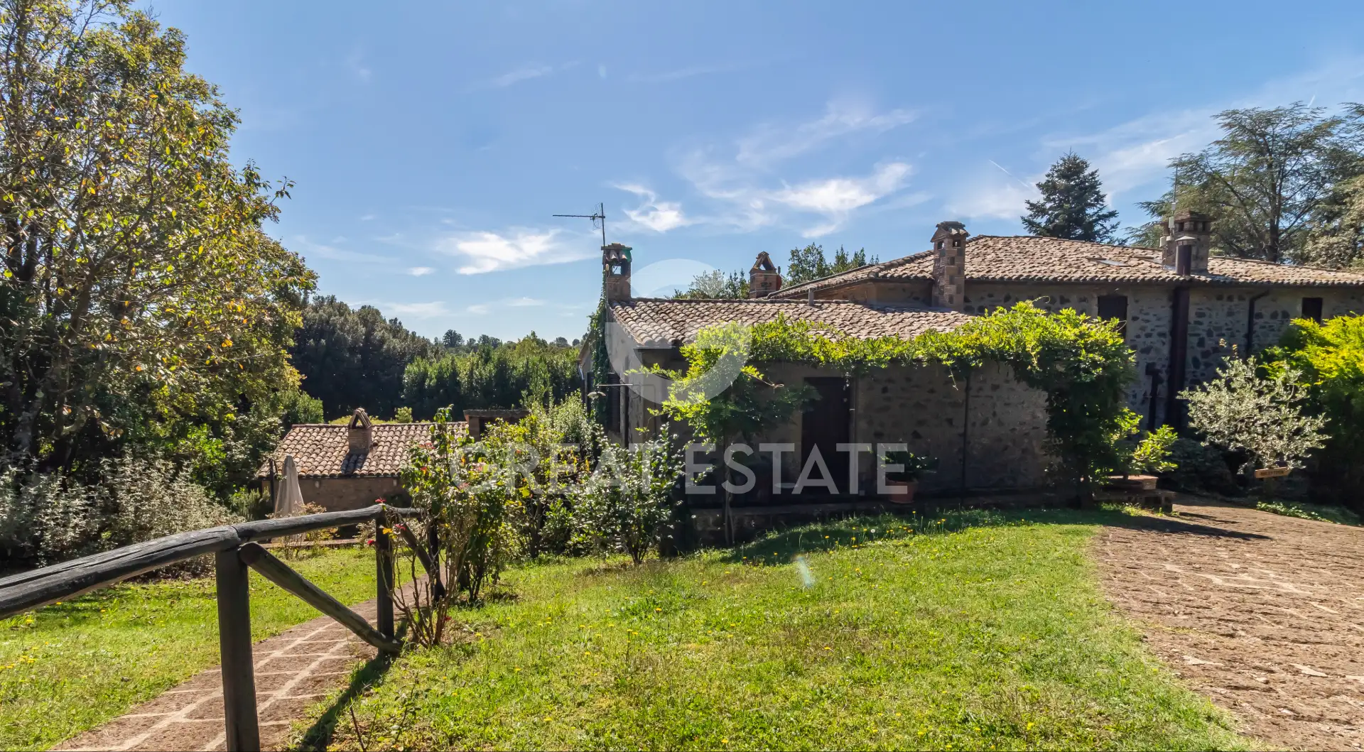 House 840m² in Italy, Terney. Priced at 1400000€ rent photo-7