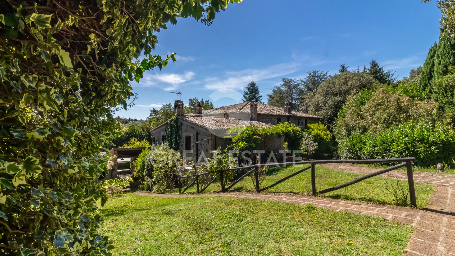 House 840m² in Italy, Terney. Priced at 1400000€ rent photo-8