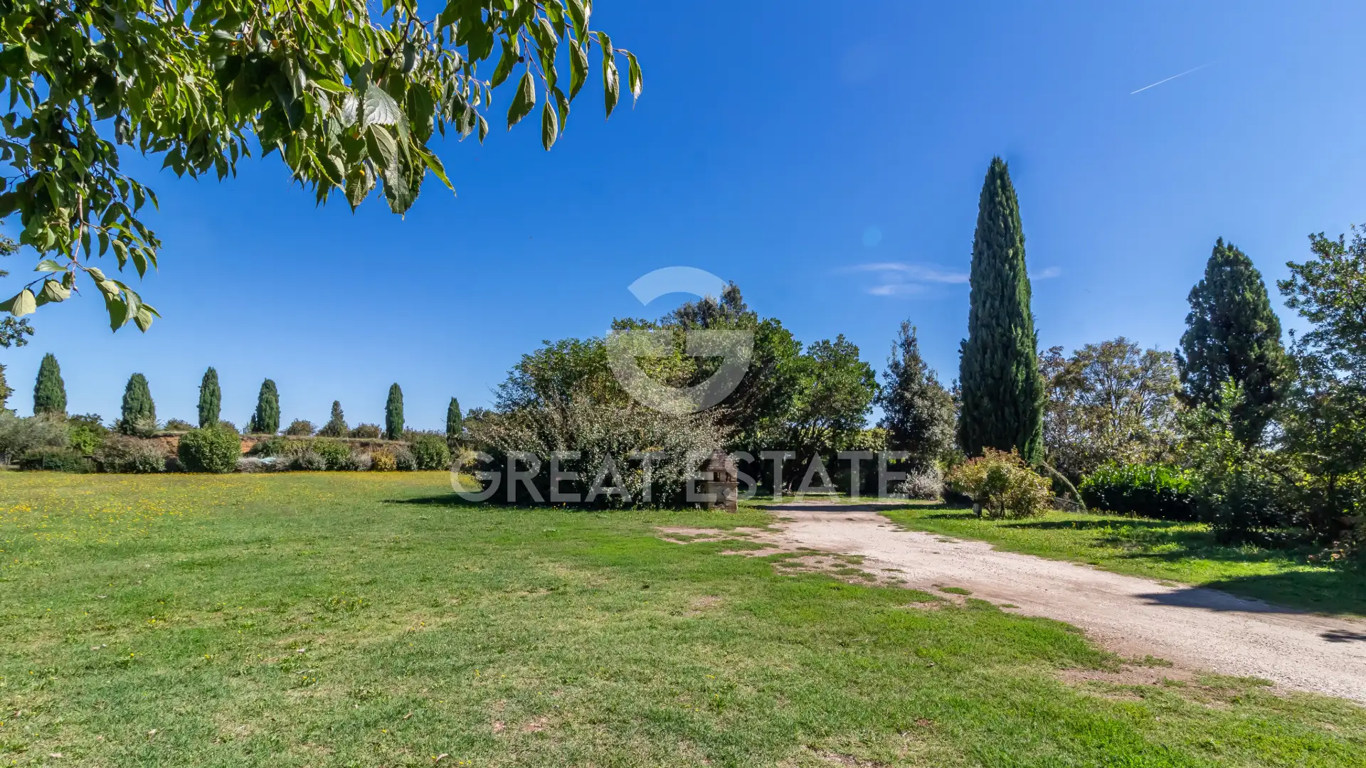 House 840m² in Italy, Terney. Priced at 1400000€ rent photo-10