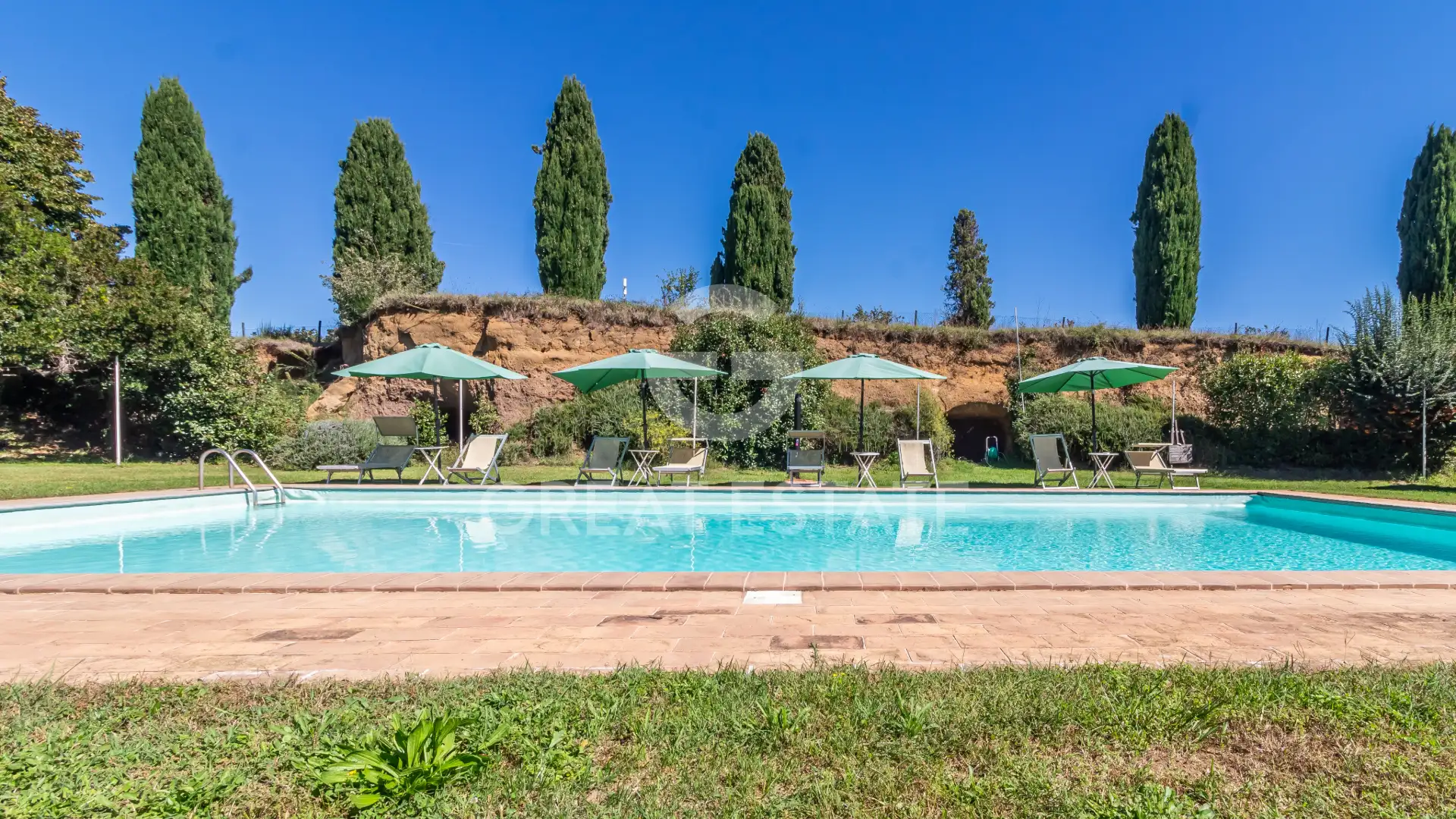 House 840m² in Italy, Terney. Priced at 1400000€ rent photo-14