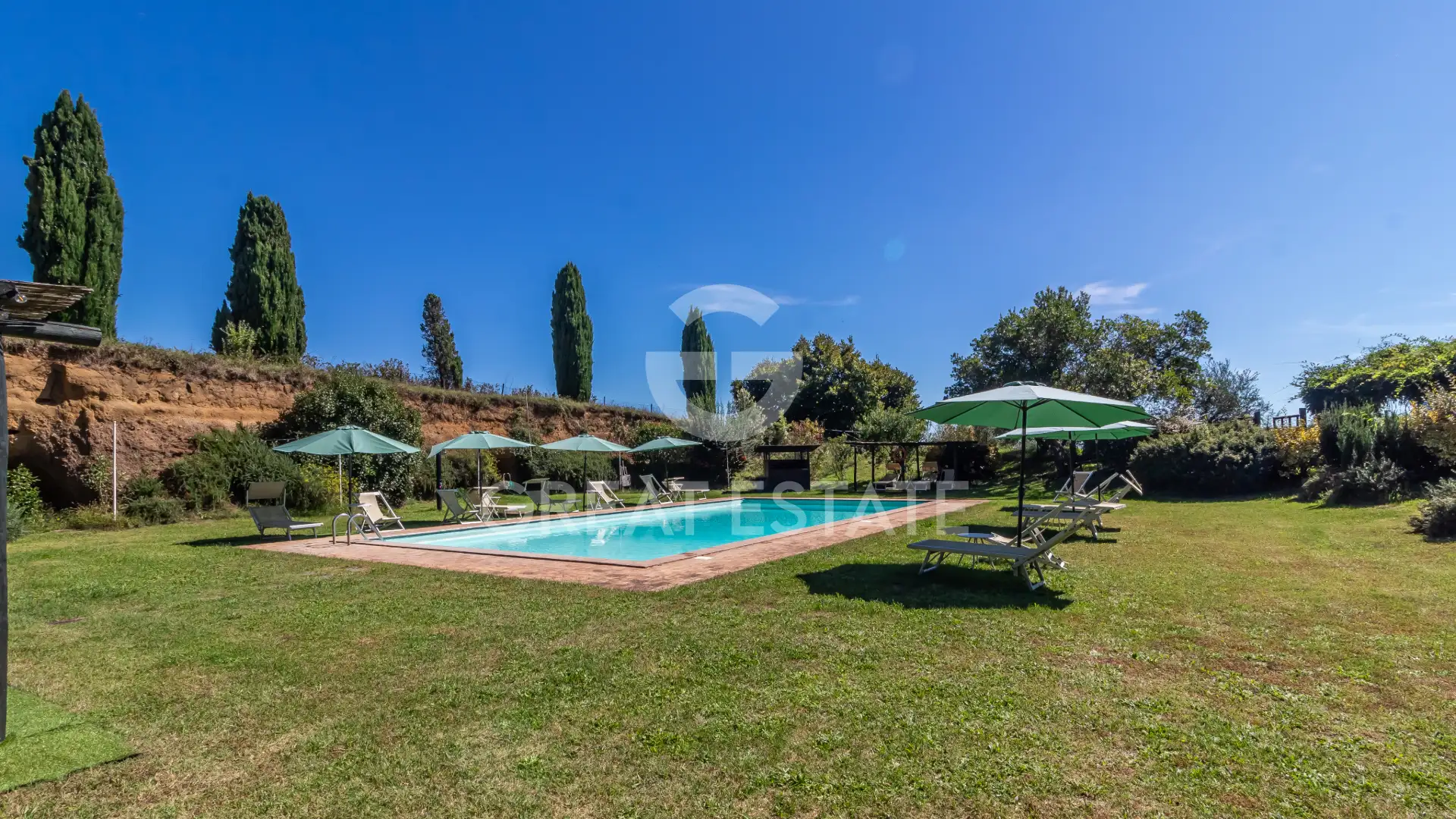 House 840m² in Italy, Terney. Priced at 1400000€ rent photo-15