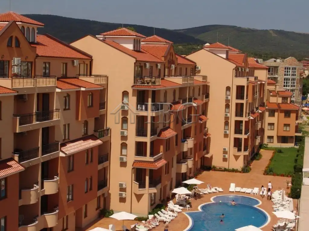 Flat 47m² in Bulgaria, Sunny Beach. Priced at 57129€ rent photo-4