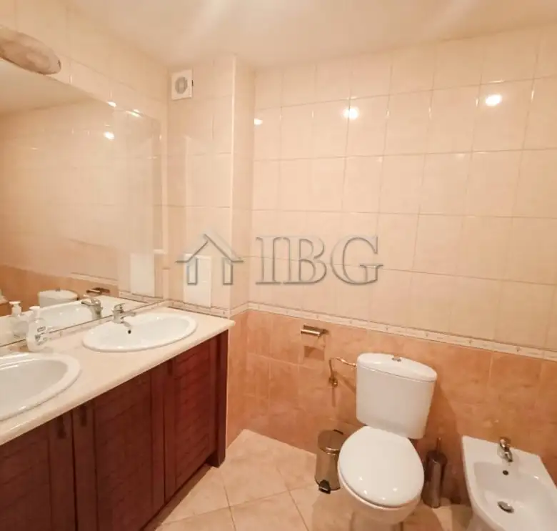 Flat 120m² in Bulgaria, Topola. Priced at 190000€ rent photo-9