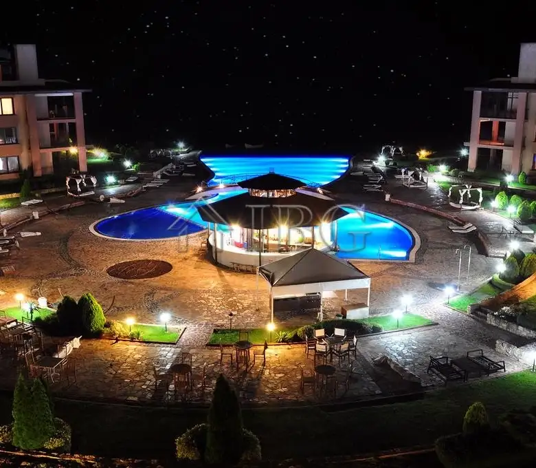 Flat 120m² in Bulgaria, Topola. Priced at 190000€ rent photo-15