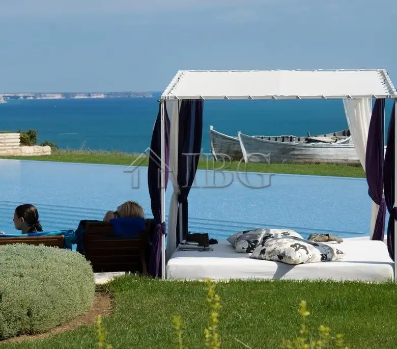 Flat 120m² in Bulgaria, Topola. Priced at 190000€ rent photo-17