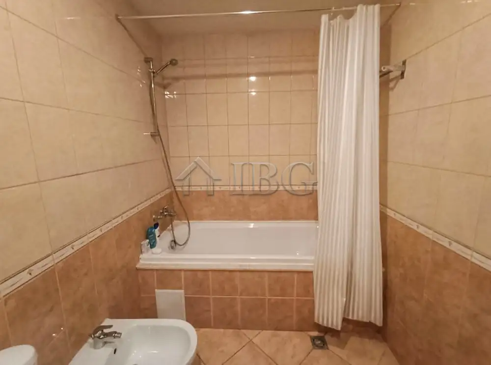 Flat 120m² in Bulgaria, Topola. Priced at 190000€ rent photo-10