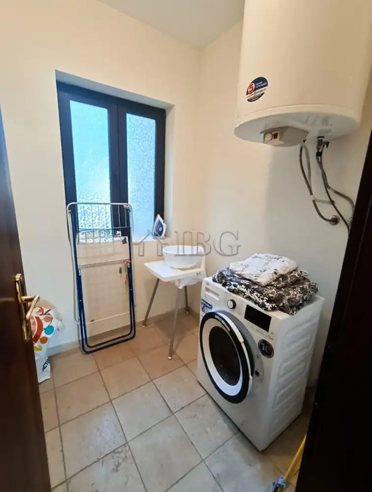 Flat 120m² in Bulgaria, Topola. Priced at 190000€ rent photo-11