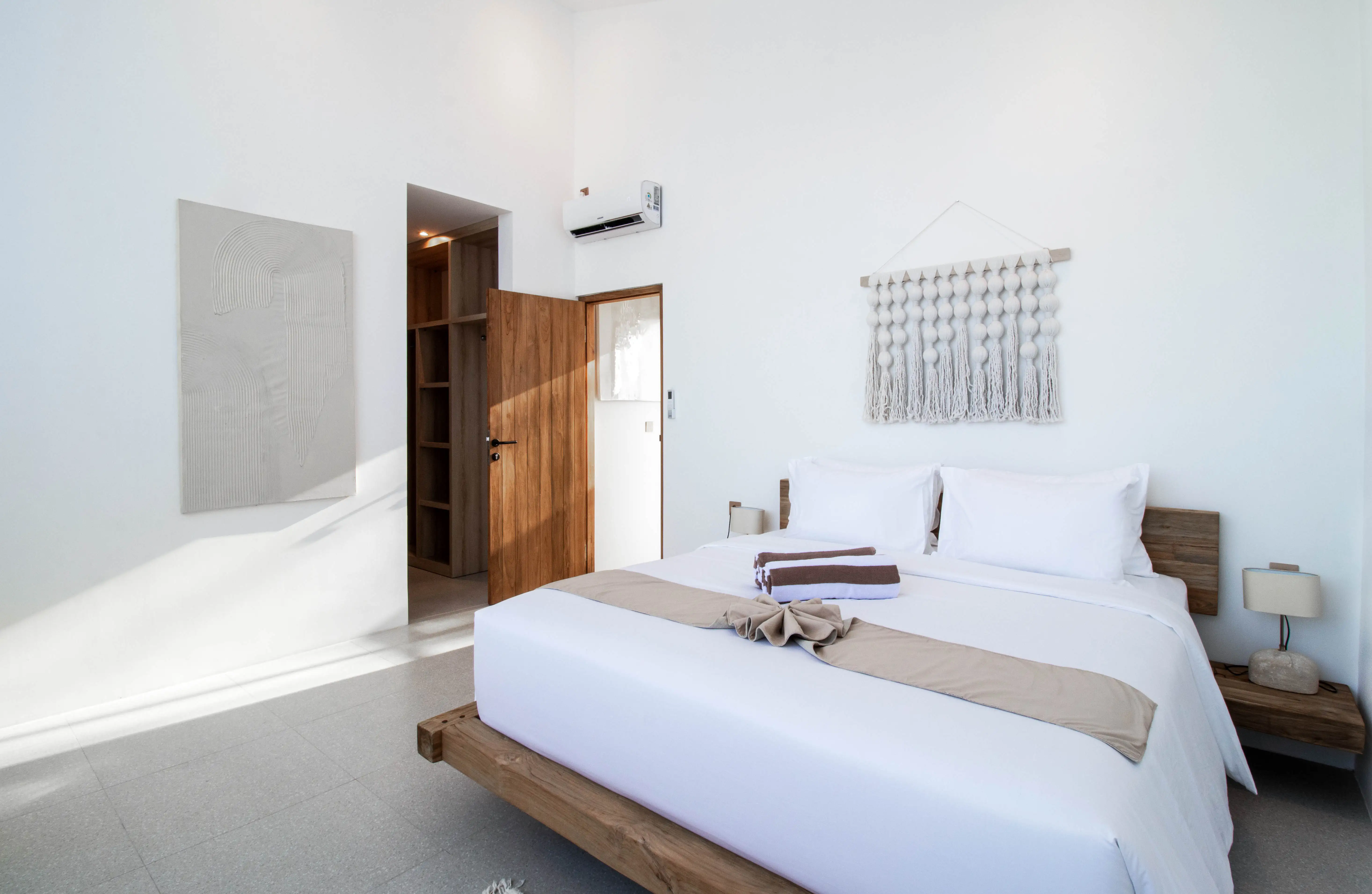 Villa 230m² in Indonesia, Bukit. Priced at 50694$ rent photo-8