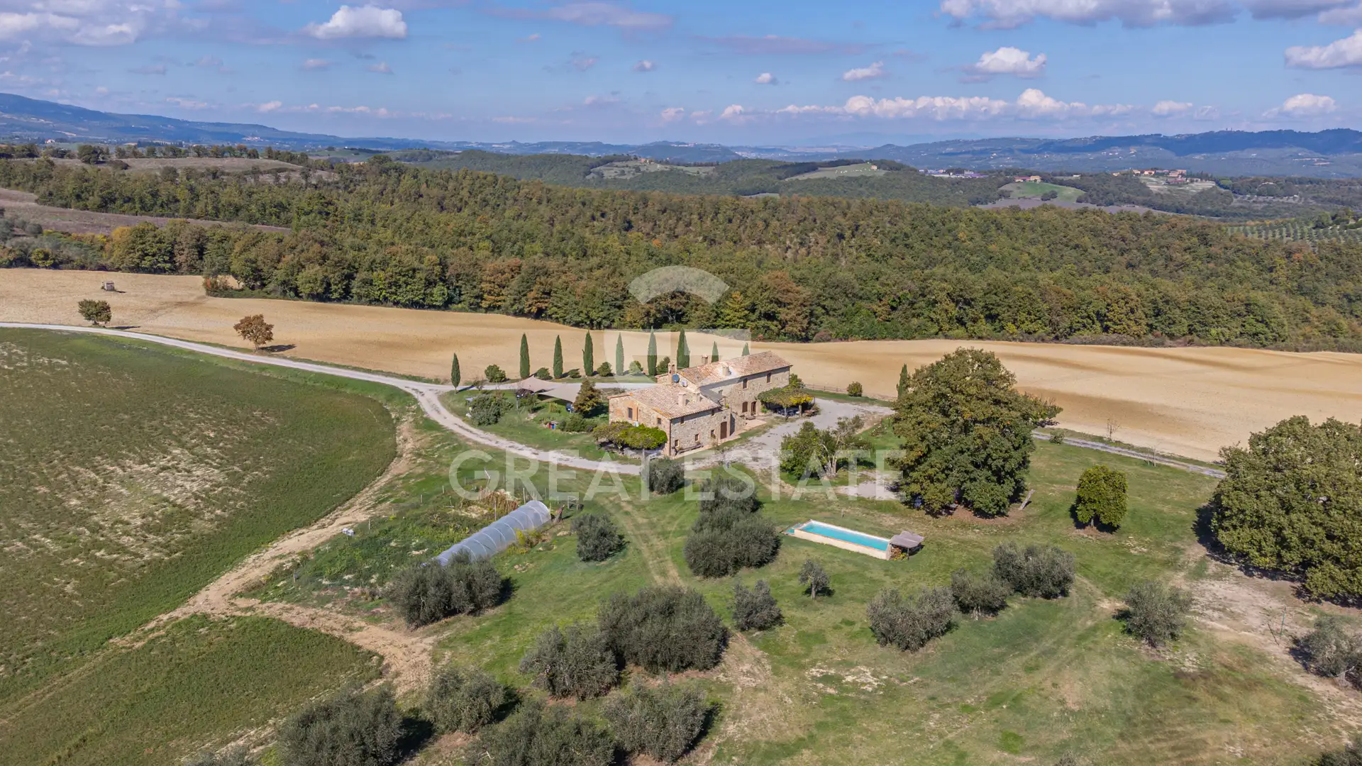 House 511m² in Italy, Perugia. Priced at 1780000€ rent photo-4