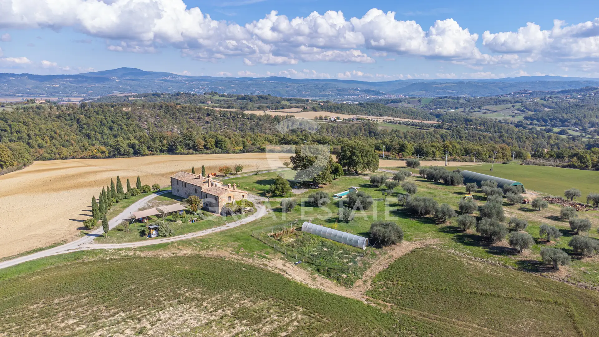 House 511m² in Italy, Perugia. Priced at 1780000€ rent photo-6