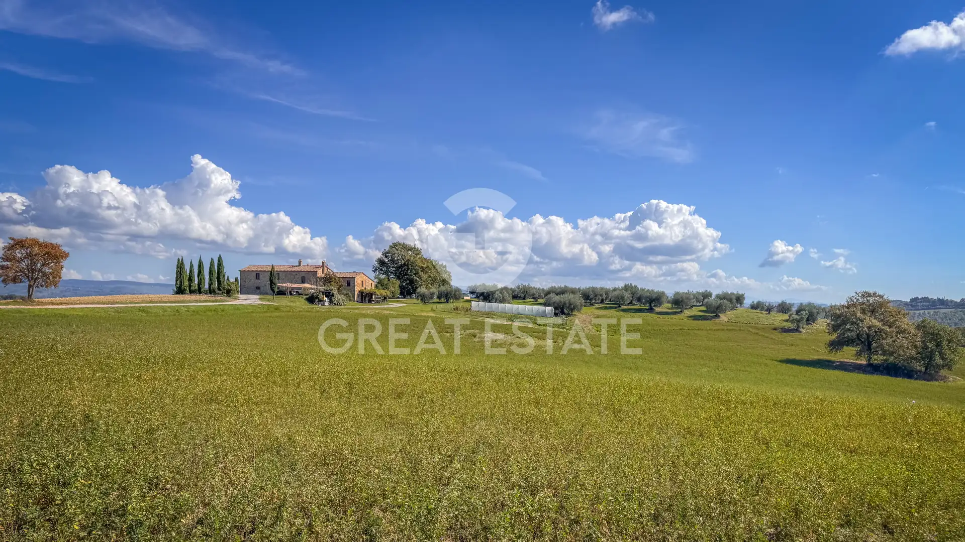 House 511m² in Italy, Perugia. Priced at 1780000€ rent photo-13