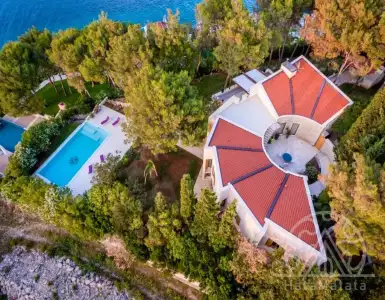Buy in Croatia for 3350000€