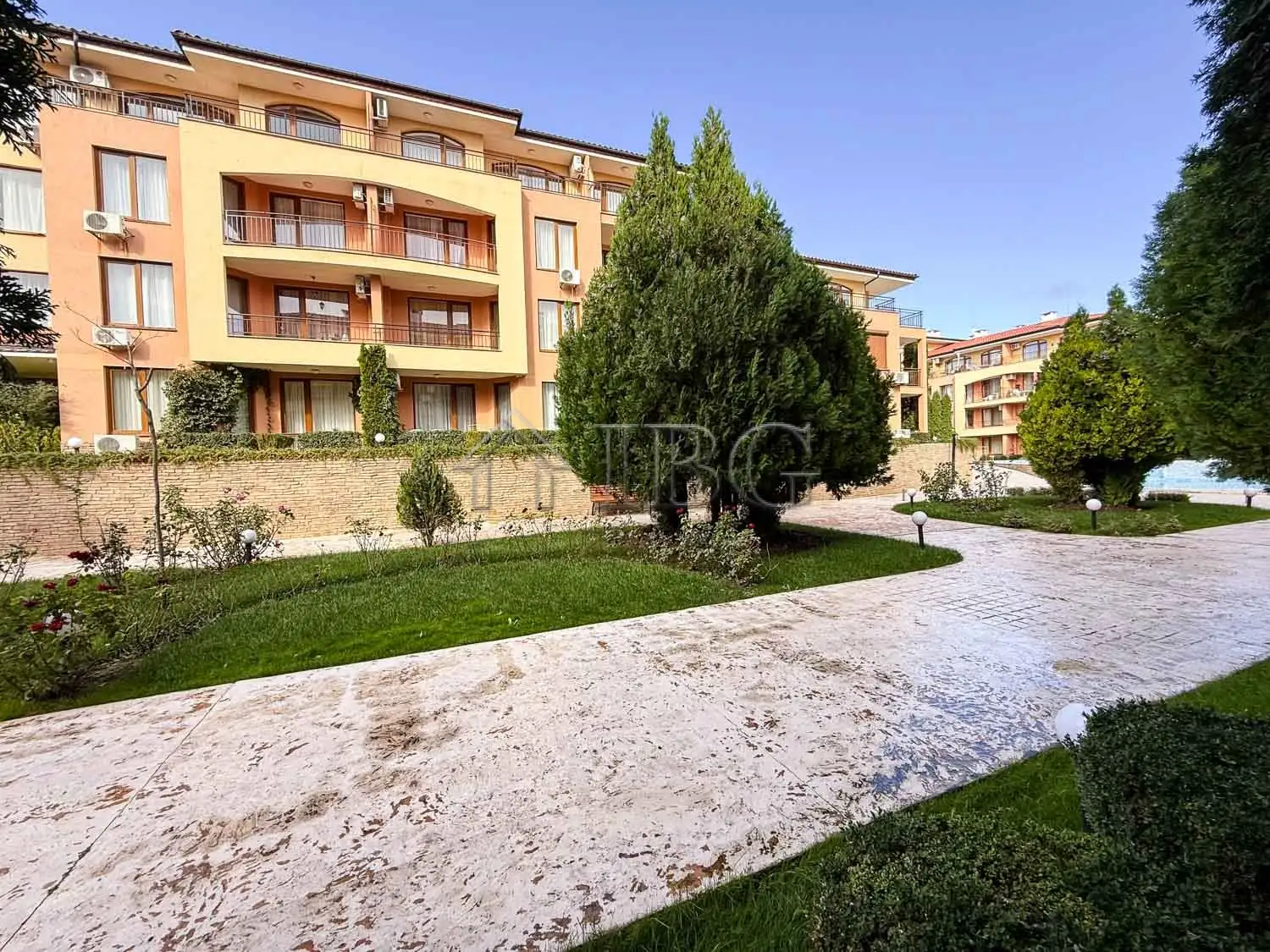 Flat 37m² in Bulgaria, Sveti Vlas. Priced at 59999€ rent photo-11