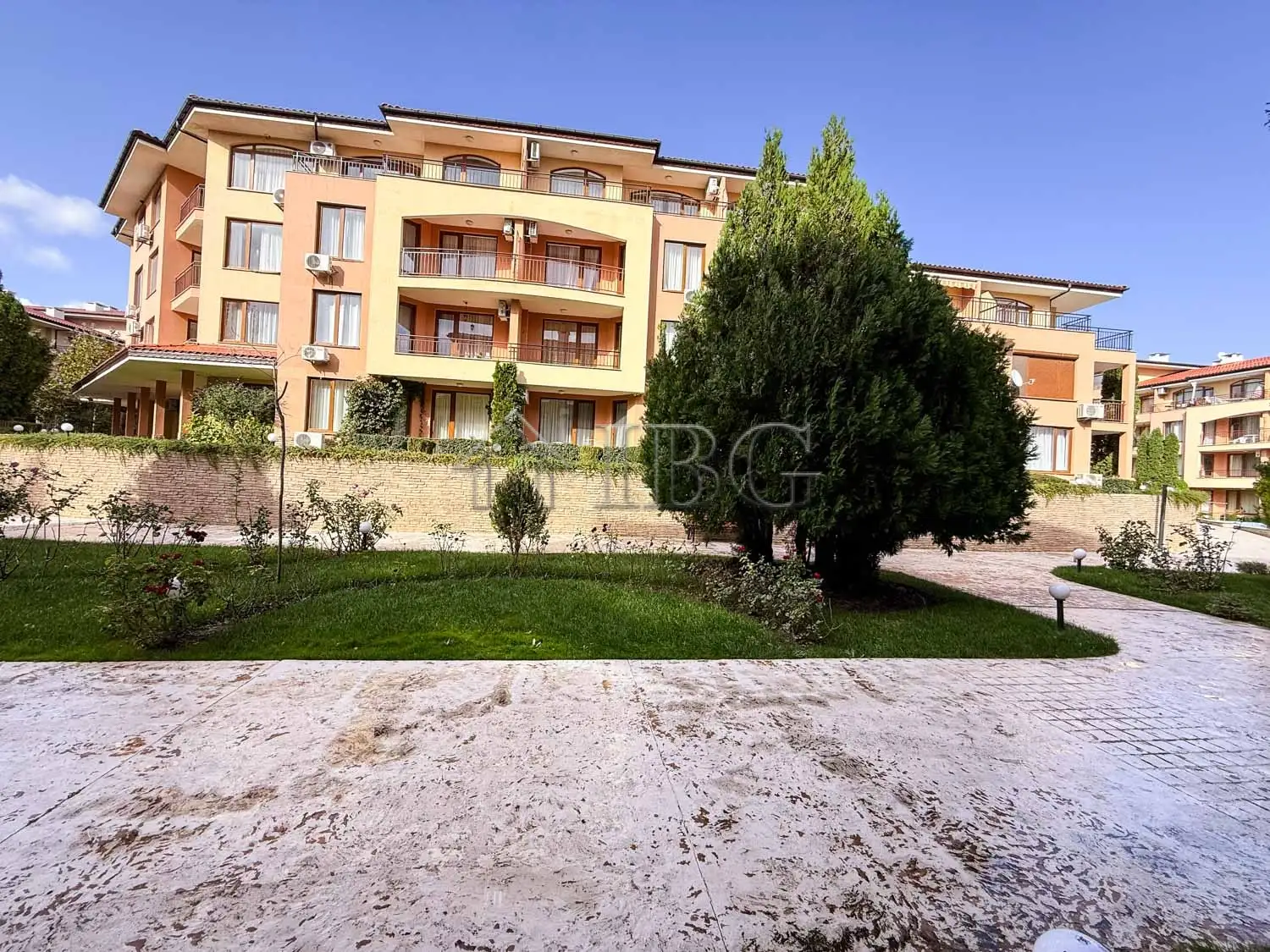 Flat 37m² in Bulgaria, Sveti Vlas. Priced at 59999€ rent photo-13