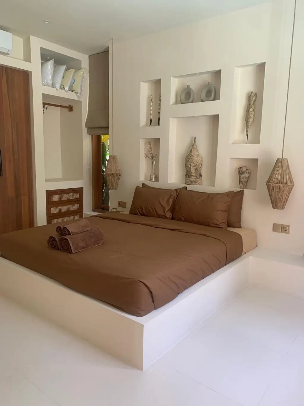Villa 185m² in Indonesia, Canggu. Priced at 195000$ rent photo-11