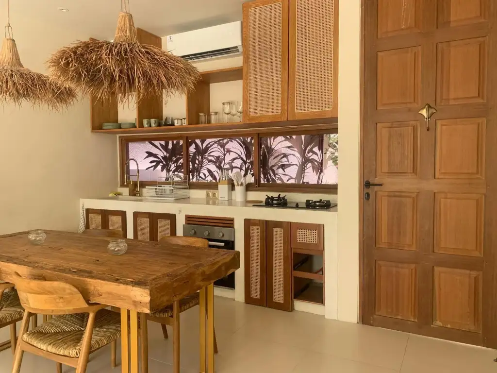 Villa 185m² in Indonesia, Canggu. Priced at 195000$ rent photo-14