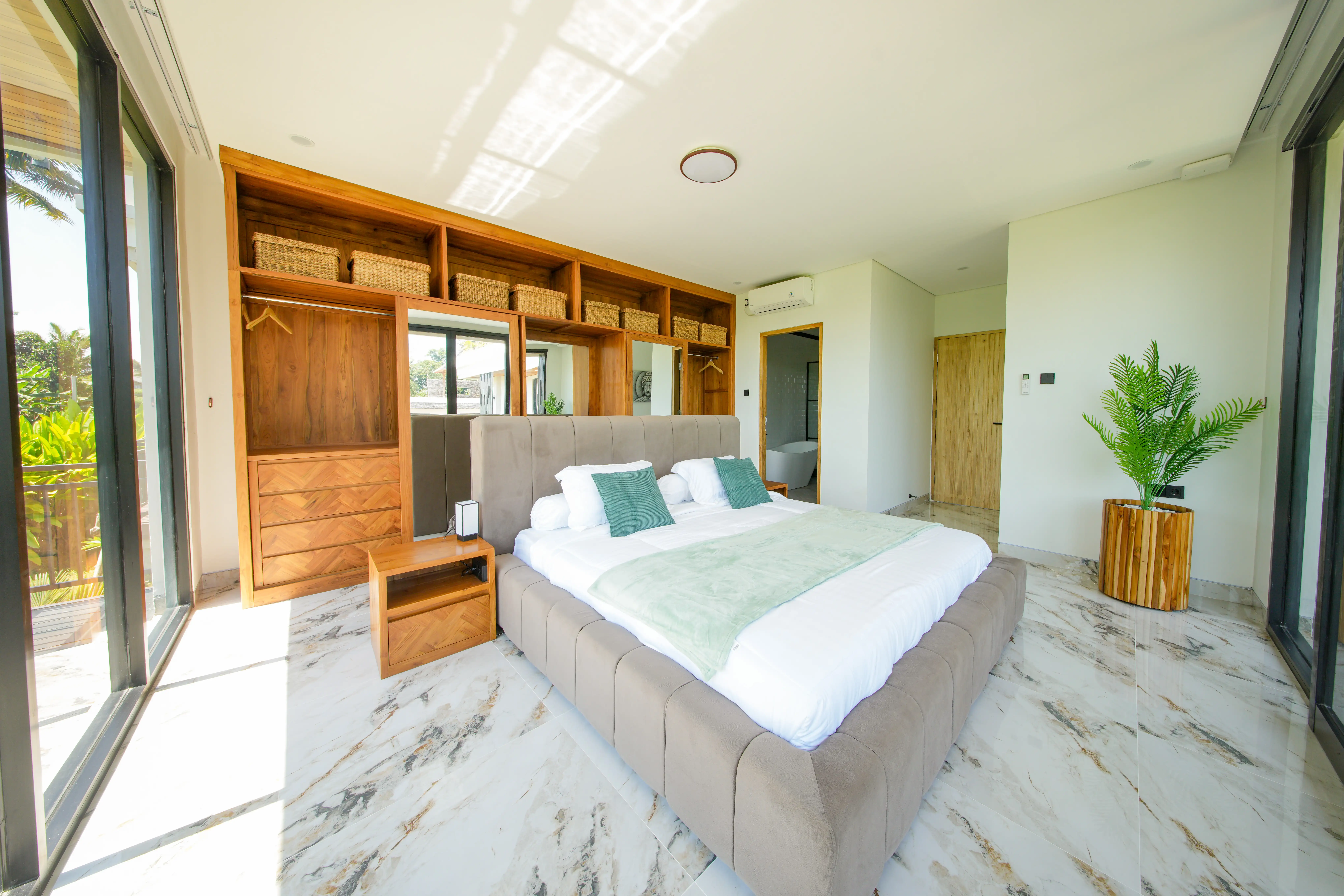 Villa 430m² in Indonesia, Ubud. Priced at 550000$ rent photo-10