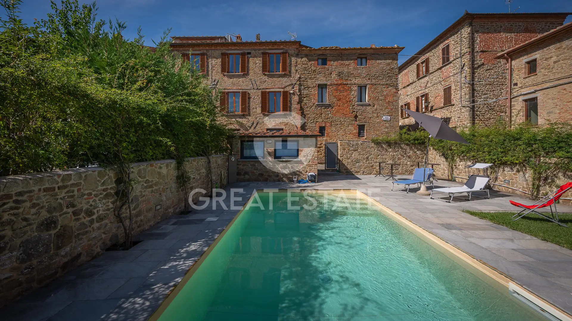 House 214m² in Italy, Siena. Priced at 590000€ rent photo-2