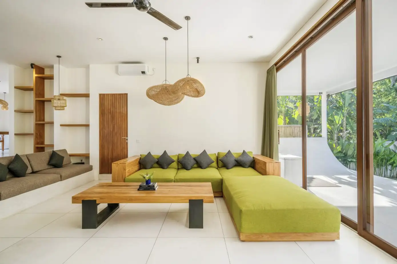 Villa 220m² in Indonesia, Tabanan. Priced at 39200$ rent photo-23