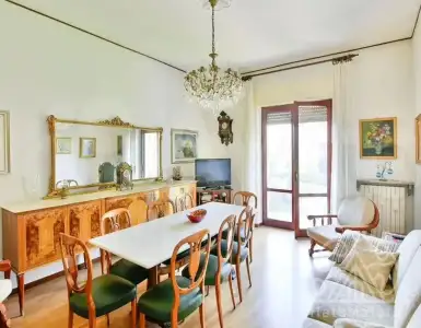 Buy in Italy for 105000€
