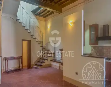 Buy in Italy for 220000€