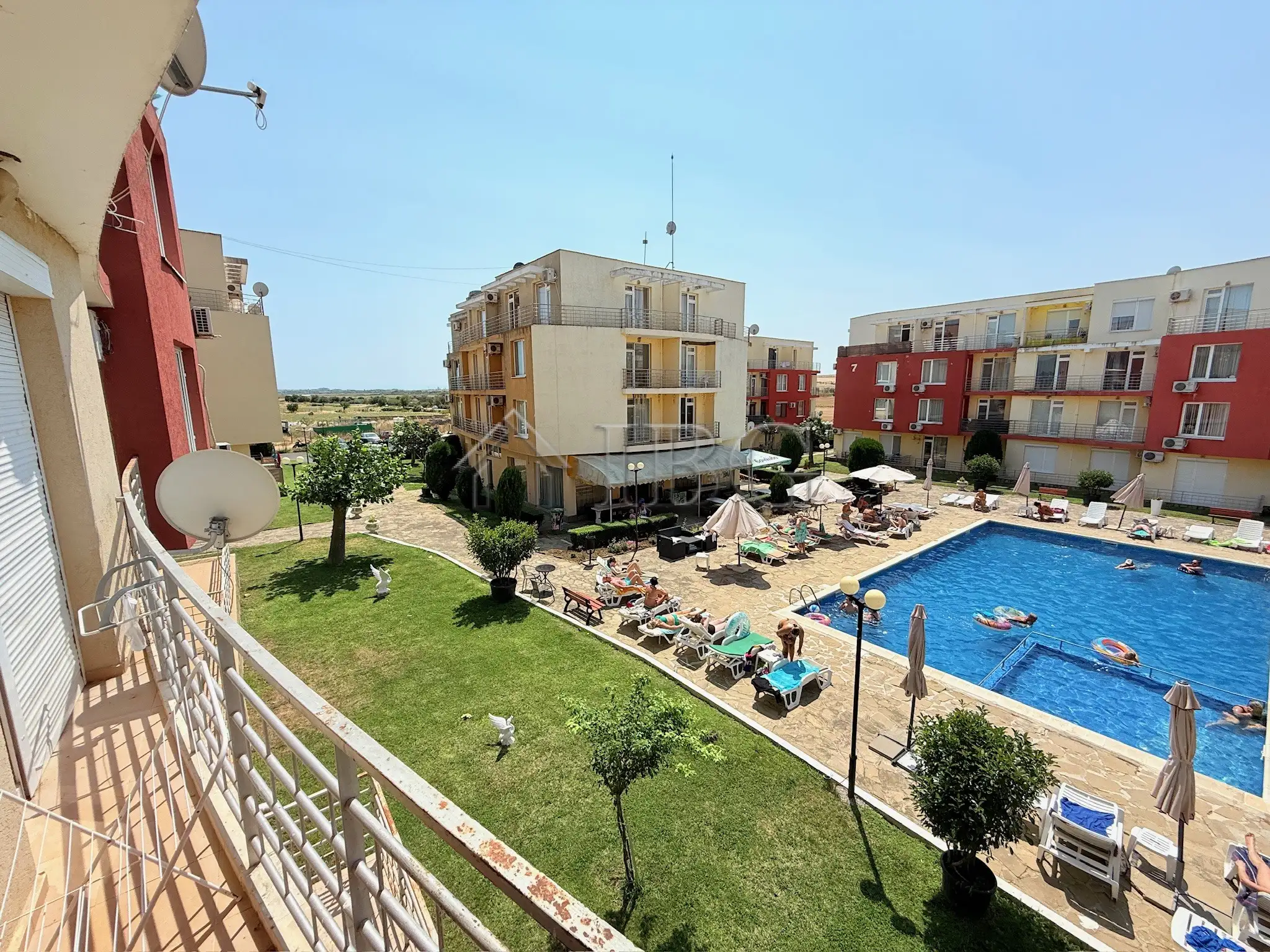 Flat 54m² in Bulgaria, Sunny Beach. Priced at 45000€ rent photo-2