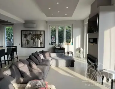Buy in Italy for 480000€