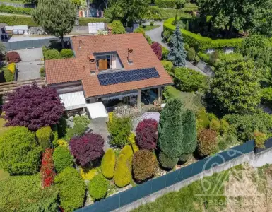 Buy in Italy for 870000€