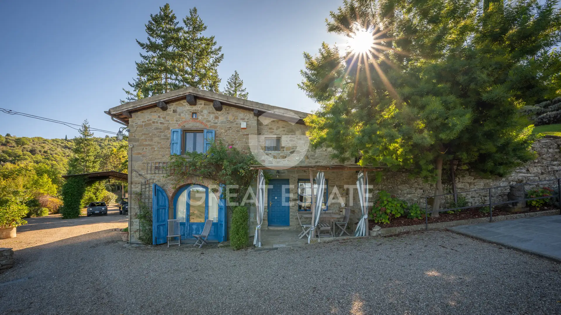 House 542m² in Italy, Arezzo. Priced at 2200000€ rent photo-3