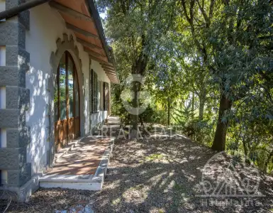 Buy in Italy for 260000€