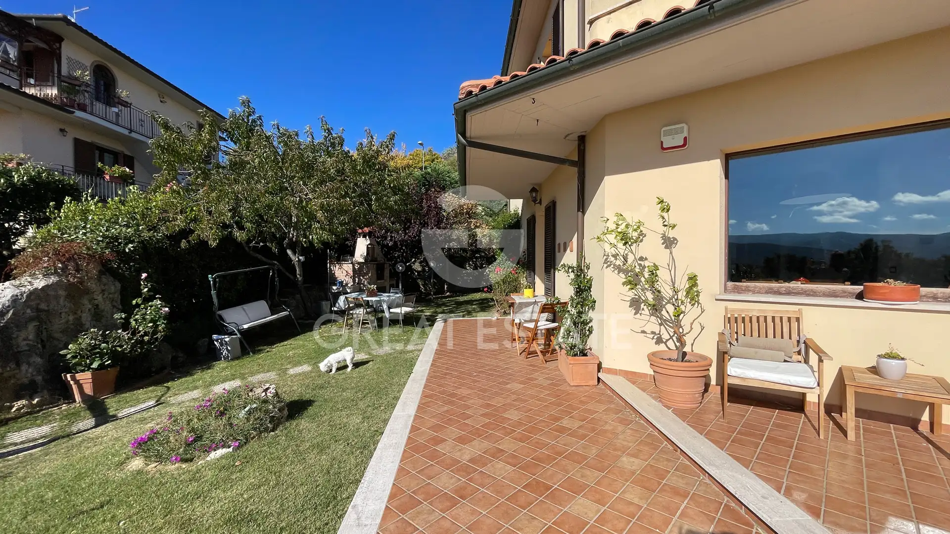 Flat 228m² in Italy, Siena. Priced at 420000€ rent photo-15