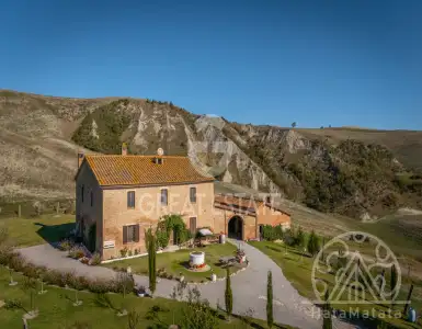 Buy in Italy for 1000000€