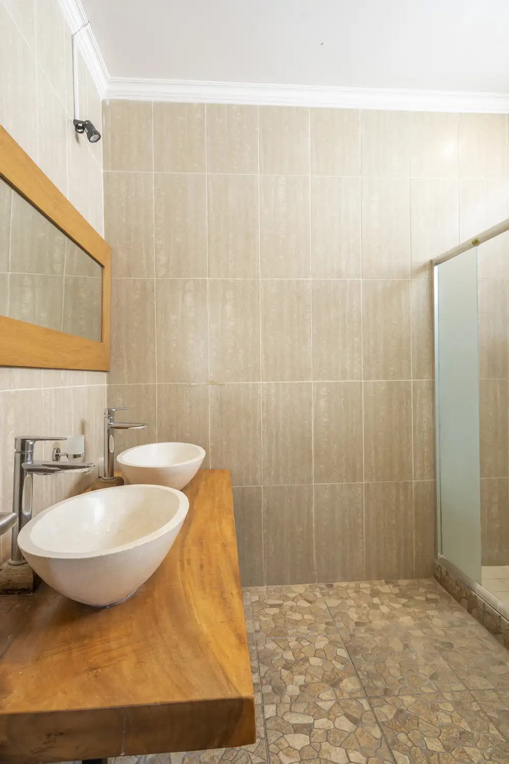 Villa 300m² in Indonesia, Canggu. Priced at 26950$ rent photo-9