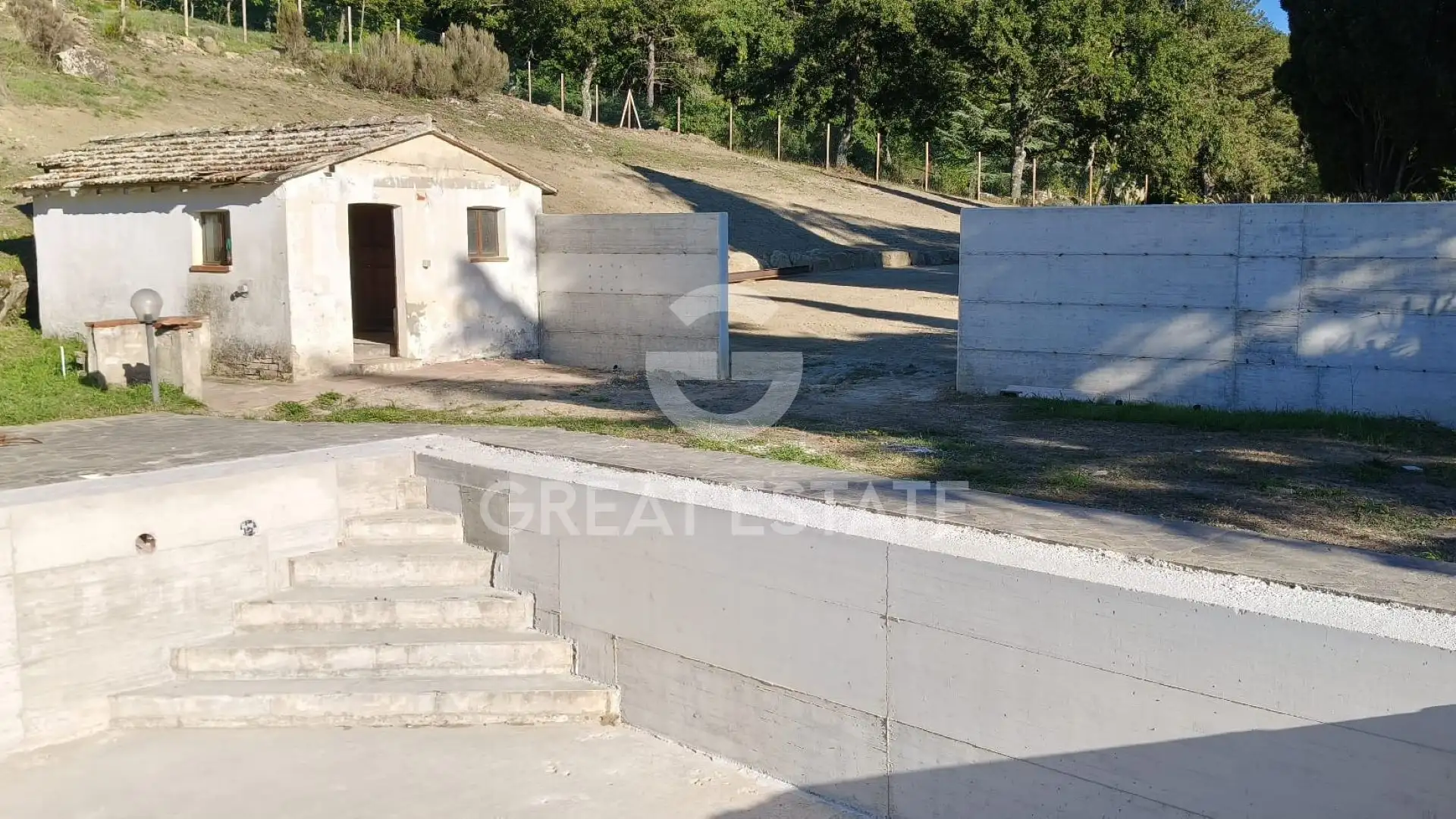 House 1071m² in Italy, Perugia. Priced at 4200000€ rent photo-11