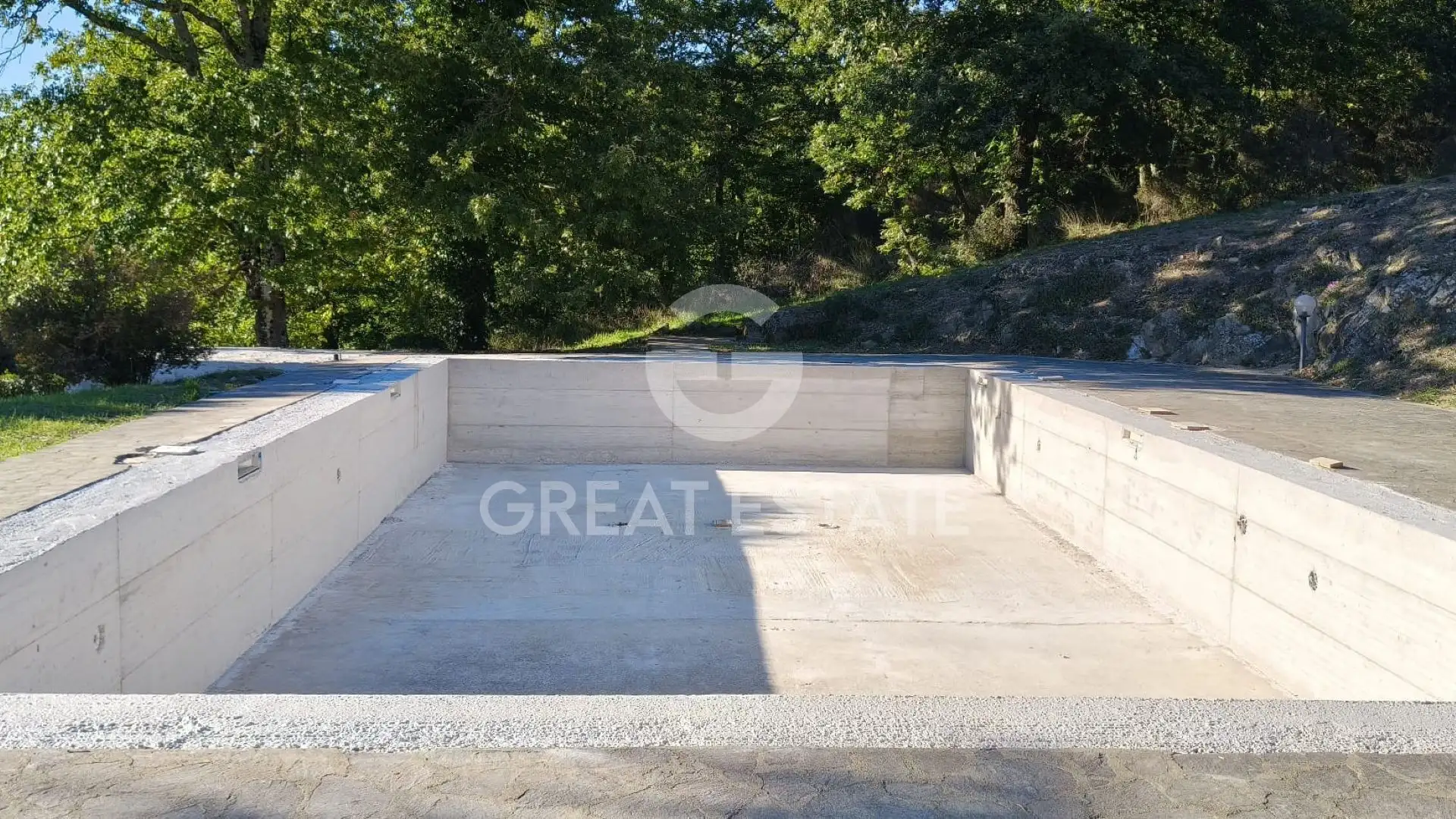 House 1071m² in Italy, Perugia. Priced at 4200000€ rent photo-12