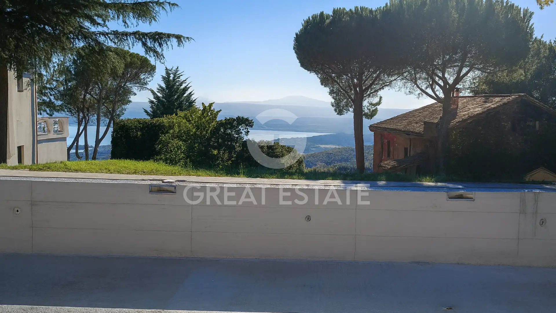 House 1071m² in Italy, Perugia. Priced at 4200000€ rent photo-13